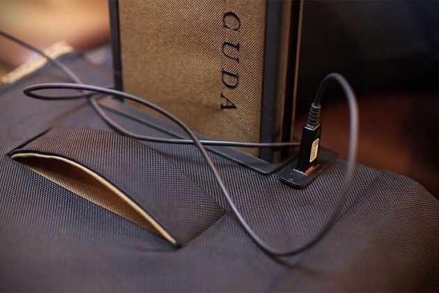 Barracuda USB Charger