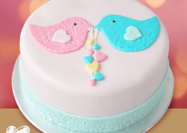 LoveTweet Cake