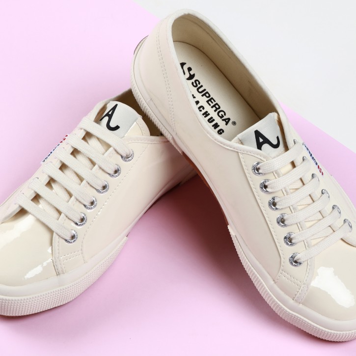 You can get Superga sneakers at up to 70% off in their 4-day flash sale from 14 – 17 Mar 2019 - 3