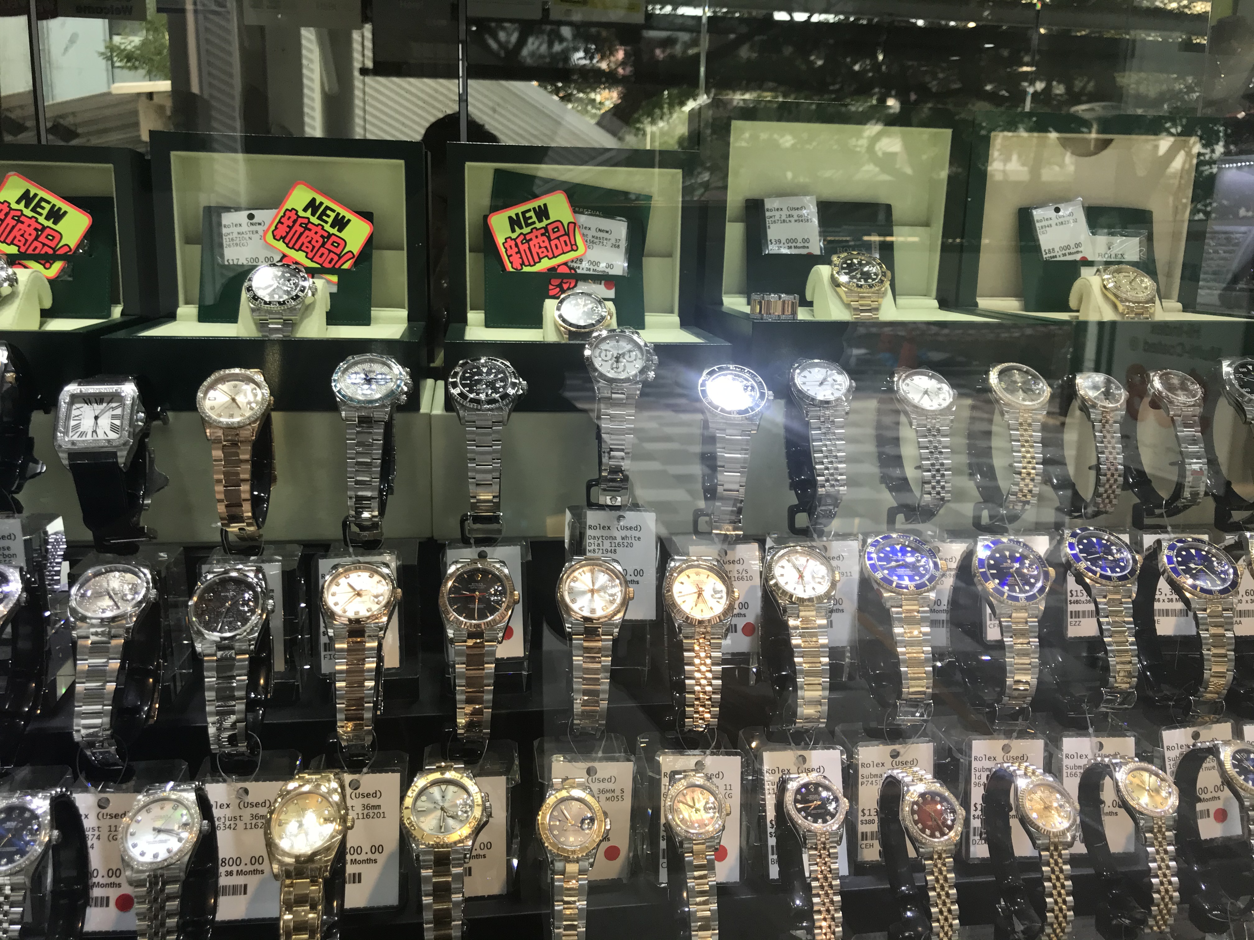Shop in Bedok sells new and pre-owned Rolex watches from $2.8K - 4