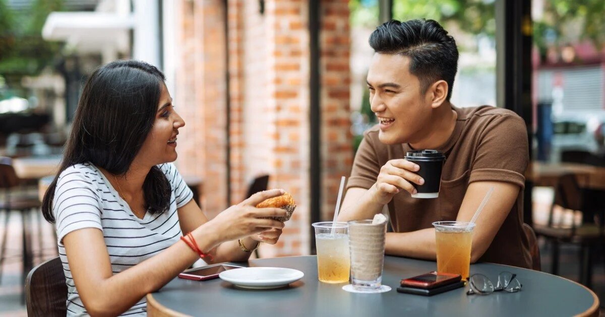 multi-ethnic-couple-having-breakfast