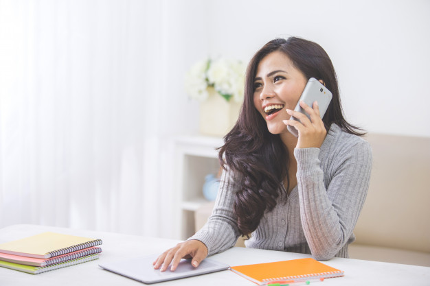 asian-woman-making-a-phone-call