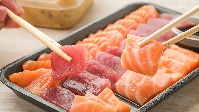 tuna and salmon sashimi