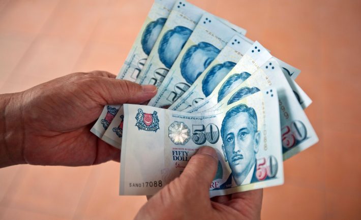 Singapore 50-dollar notes