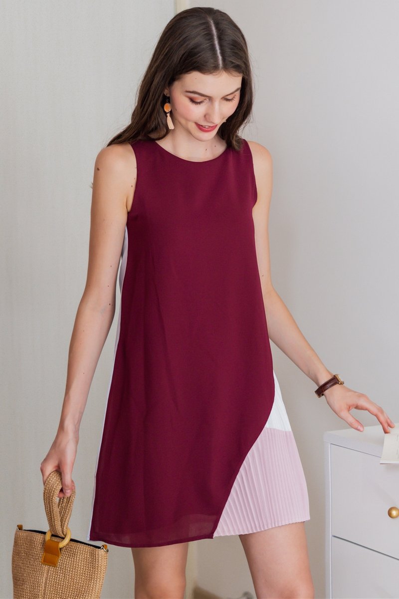 ACW Colour Pleats Trapeze Dress In Wine