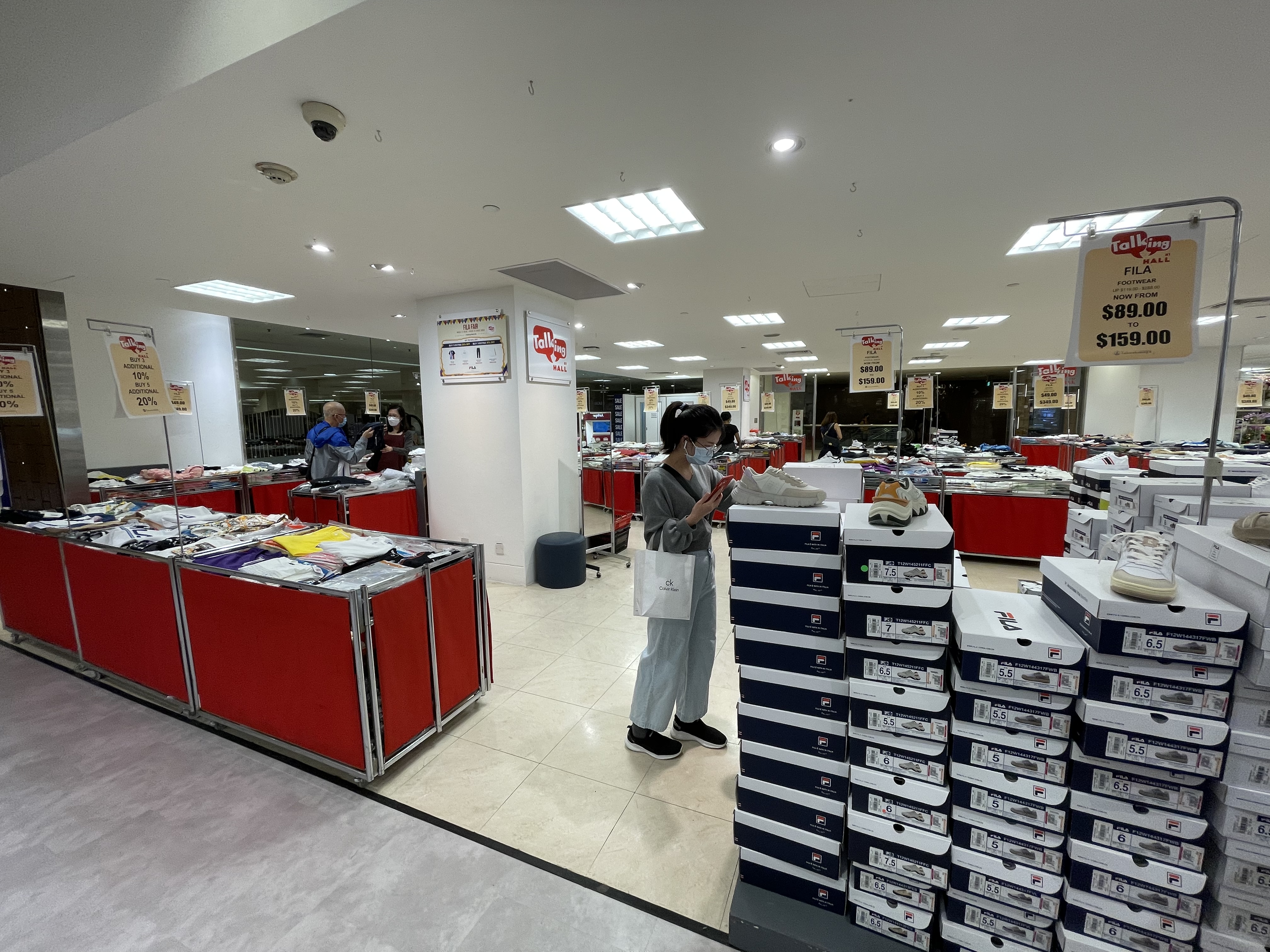 Lobang: Takashimaya has a huge FILA Fair offering up to 50% off footwear and apparels till 31 August 2022. - 7