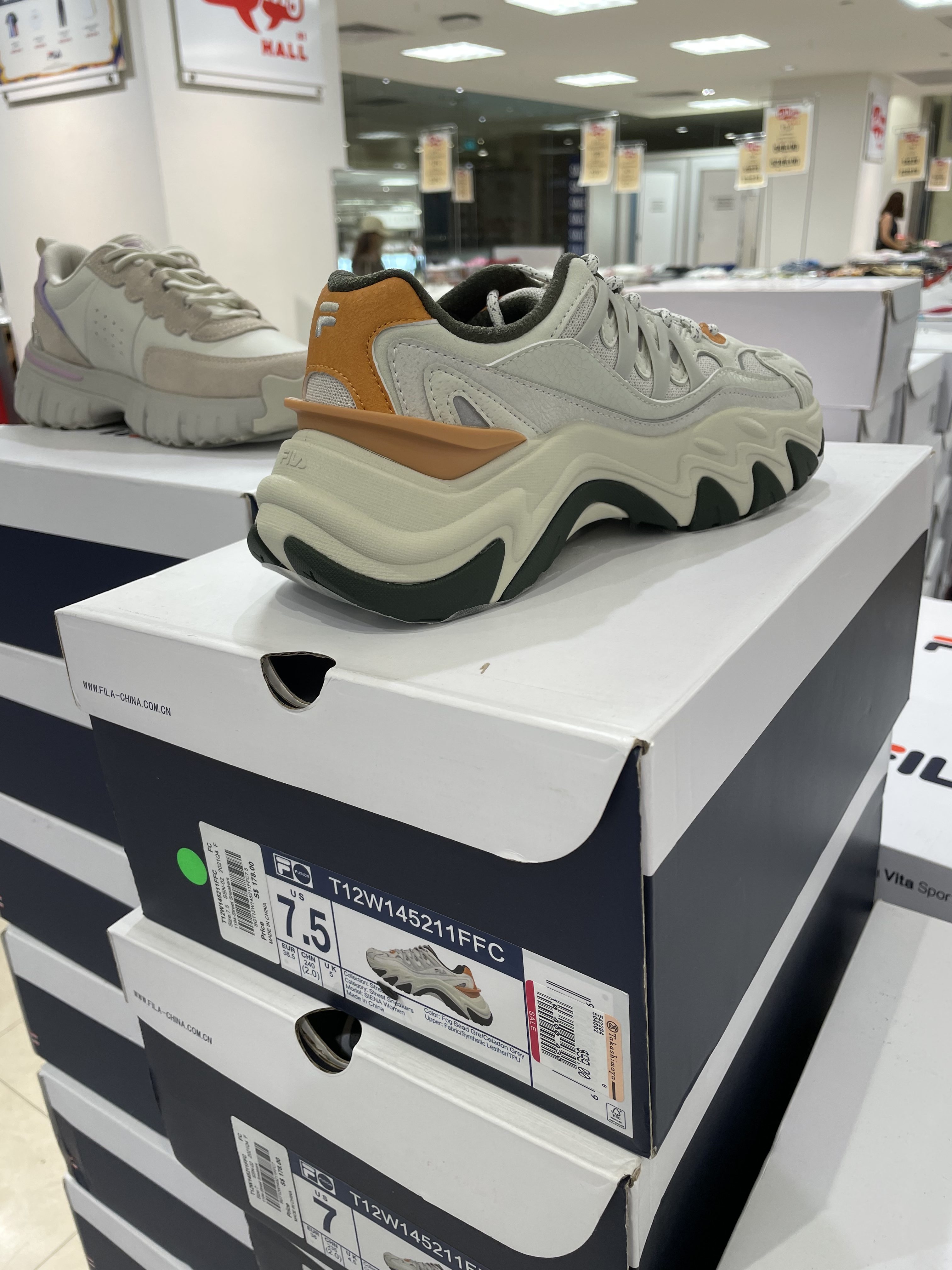 Lobang: Takashimaya has a huge FILA Fair offering up to 50% off footwear and apparels till 31 August 2022. - 13