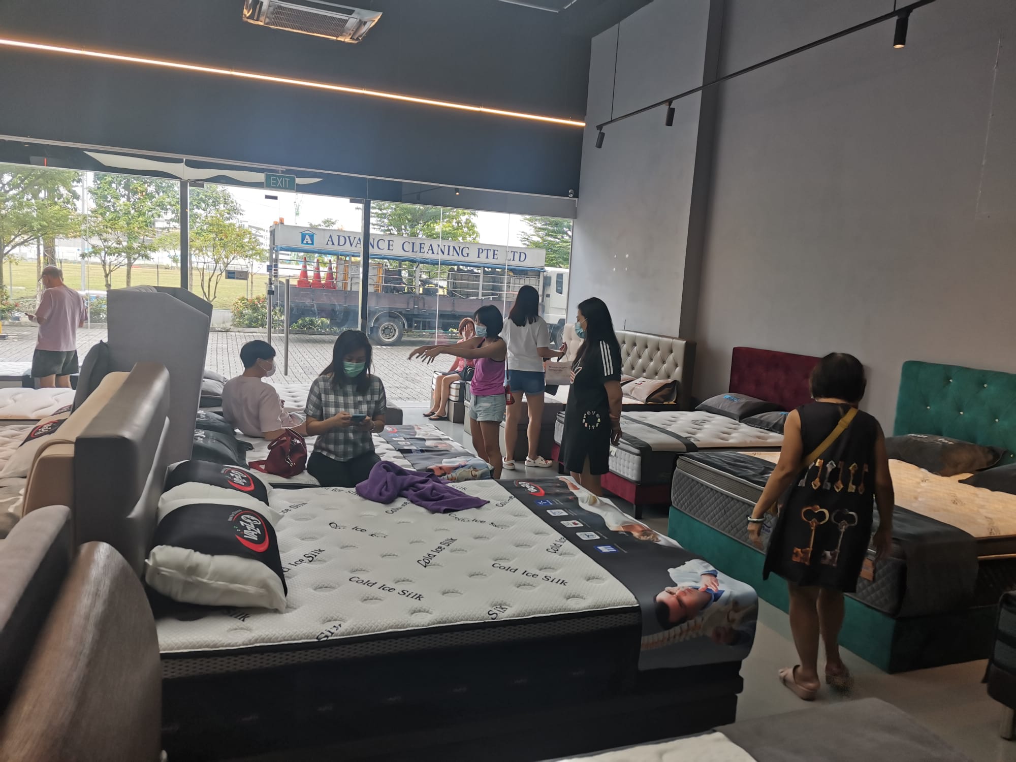 Lobang: Furniture Store Offering $88 Storage Beds When You Purchase A Mattress from 1 - 12 Mar 23 - 15