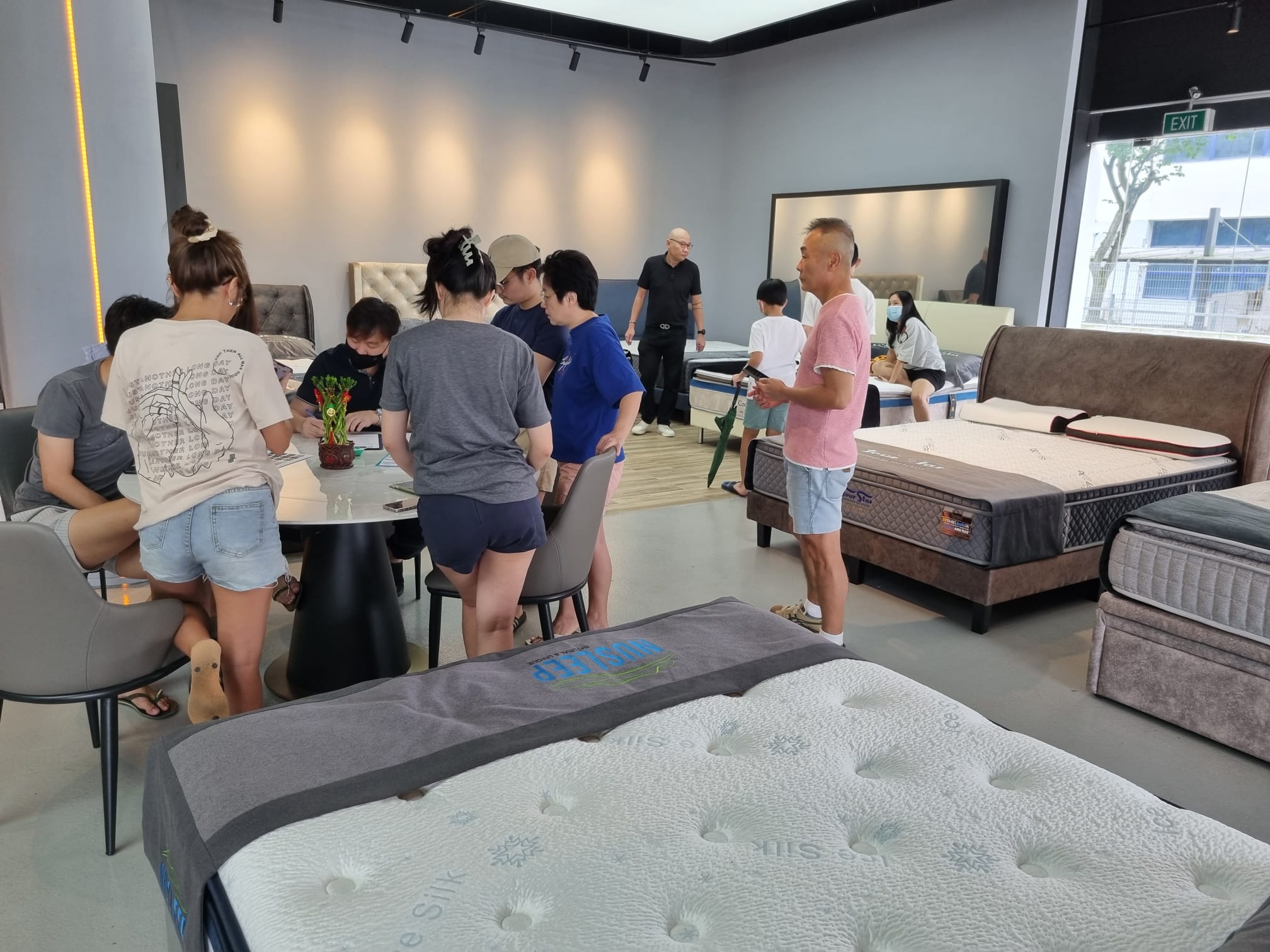 Lobang: Furniture Store Offering $88 Storage Beds When You Purchase A Mattress from 1 - 12 Mar 23 - 9