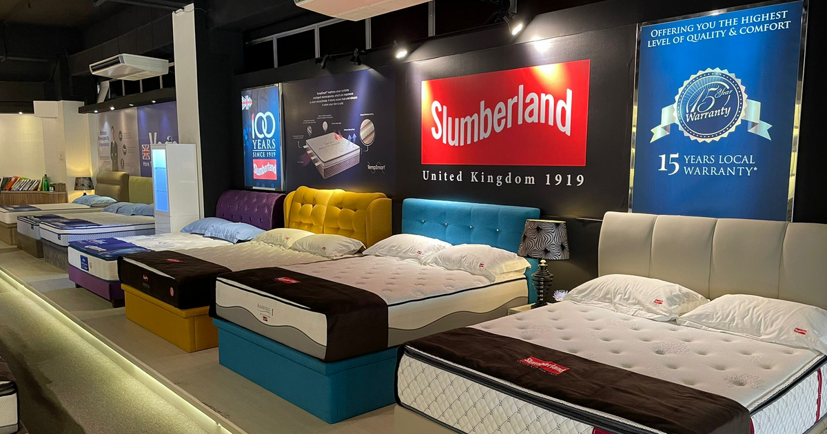 12.12 Slumberland Christmas Sale Mattress store giving free luggage