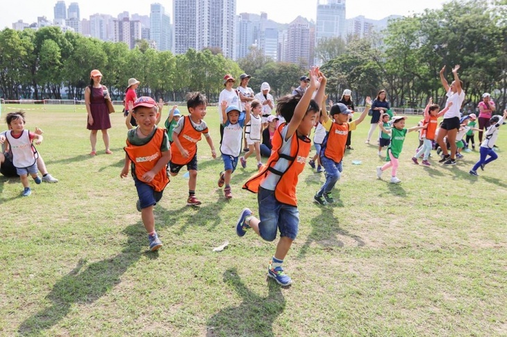 kids at a holiday camp