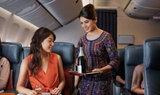 SIA Premium Economy_Serving_Champagne