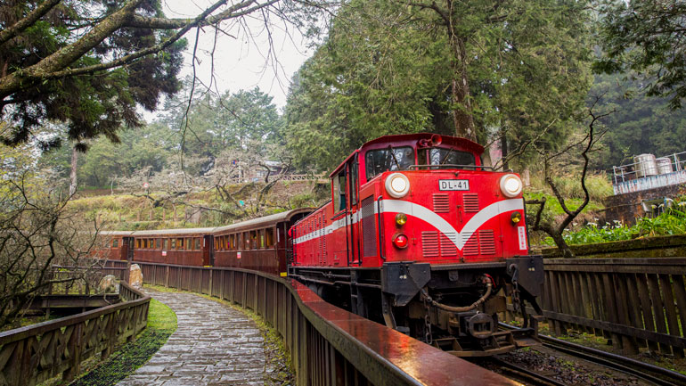 5 Magical Train Rides in Asia You Must Try, Under S$140 | MoneyDigest.sg